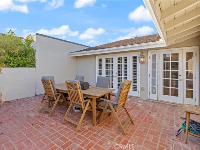 Alfresco area adjacent to dining room