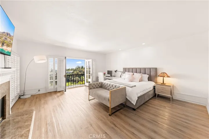 primary bedrom