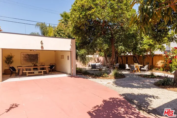 2807 Somerset Drive, Los Angeles, California 90016