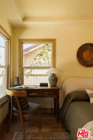2807 Somerset Drive, Los Angeles, California 90016