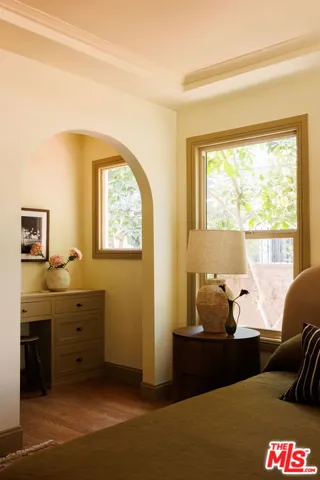 2807 Somerset Drive, Los Angeles, California 90016