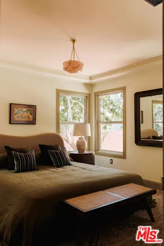 2807 Somerset Drive, Los Angeles, California 90016