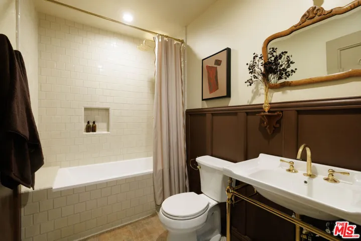 2807 Somerset Drive, Los Angeles, California 90016