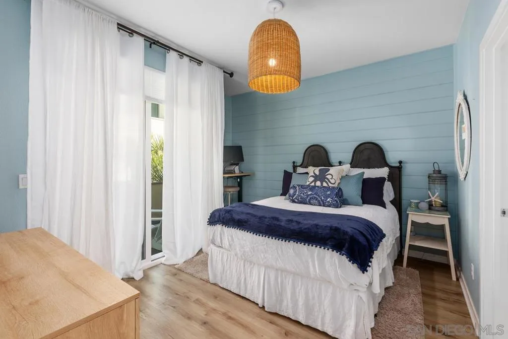 Entry Level ensuite bedroom