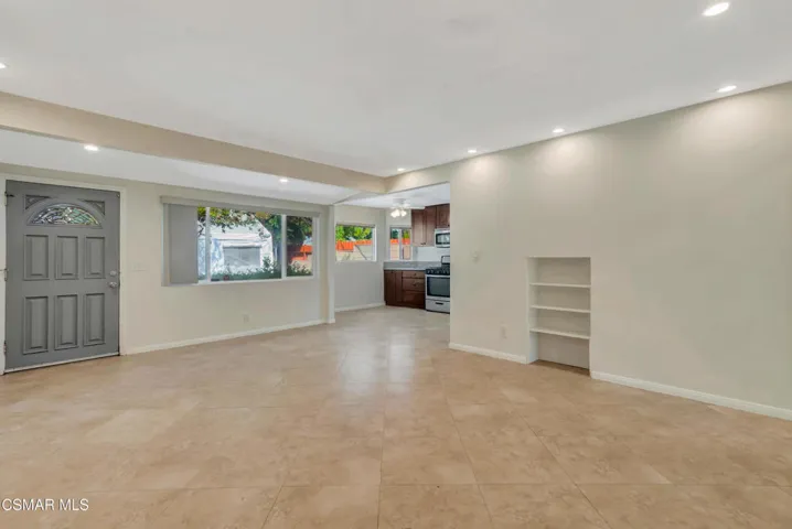 7322 Lindley Ave-4
