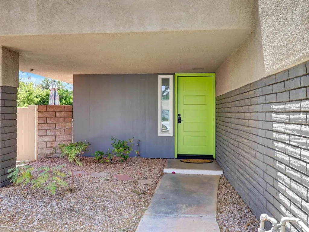 04-1455 Sunflower Circle S-4