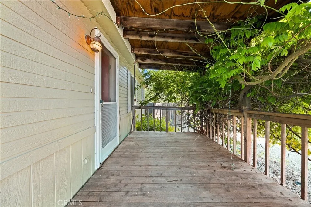 Front deck leading to the entrance