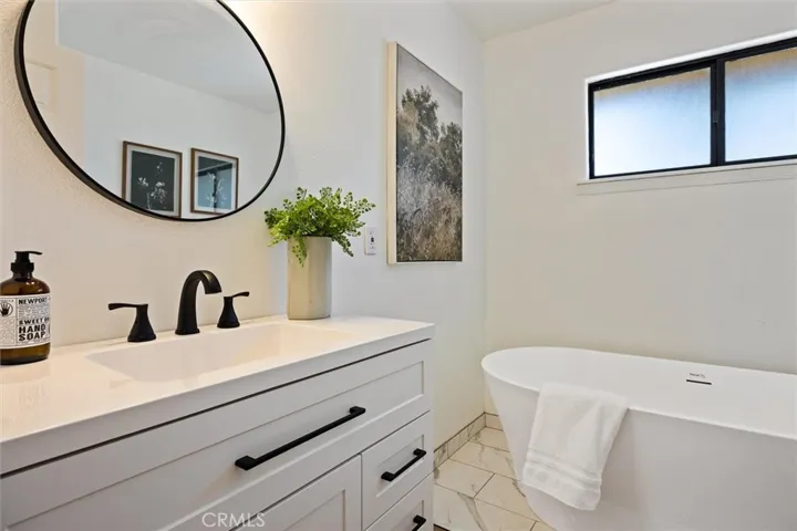 Guest bathroom, recently remodeled
