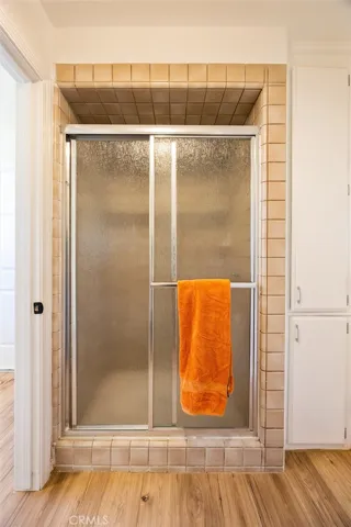 Walk in shower