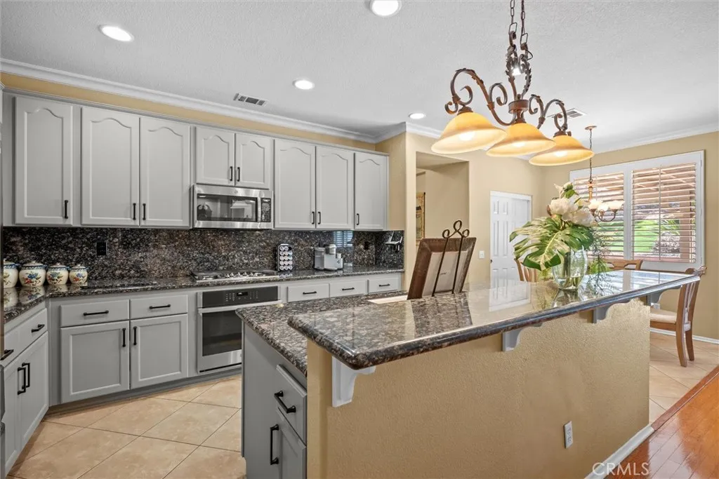 gallery-image 3