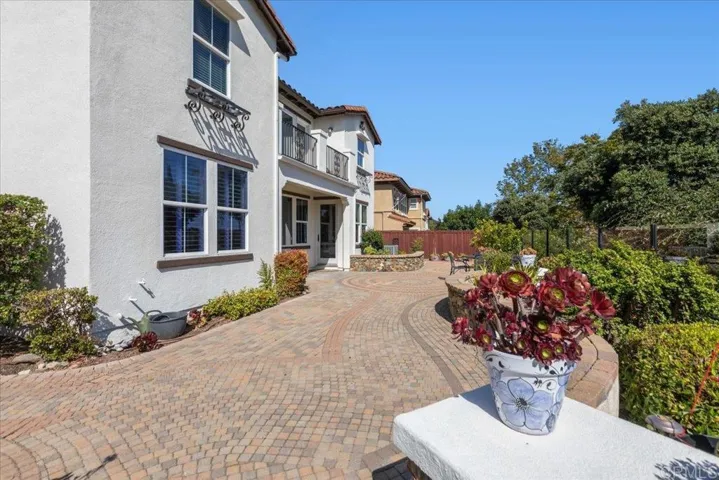 838 Luminara Way, San Marcos, California 92078