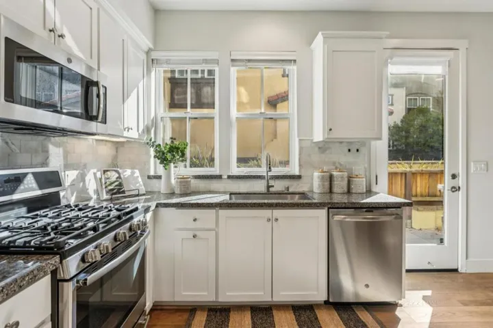 160 Tilton Avenue, San Mateo, California 94401