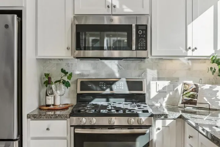 160 Tilton Avenue, San Mateo, California 94401