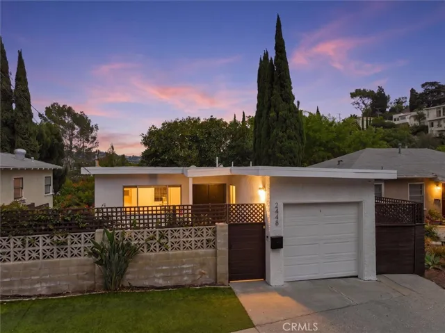2448 Riverside Pl, Los Angeles, California 90039
