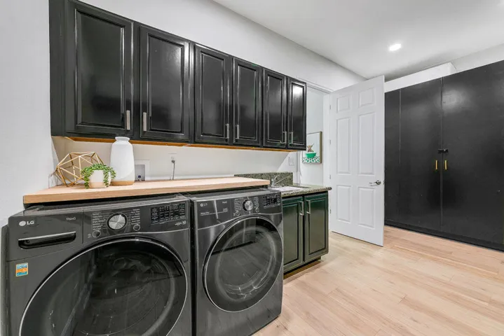 20 LAUNDRY MLS