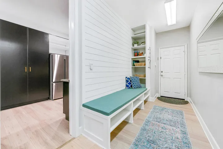 21 MUD ROOM MLS