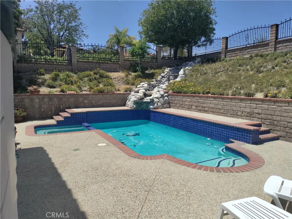 Pool, spa, water fall