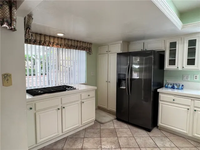 refrigerator  included