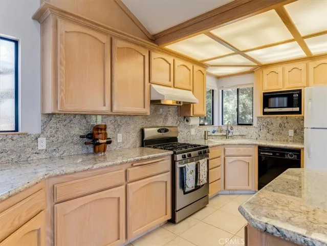 2140 Benson, Cambria, California 93428