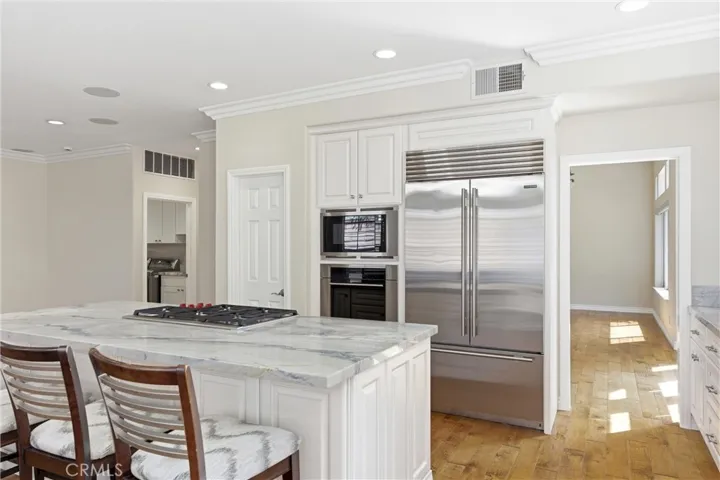 10565 Costello, Tustin, California 92782