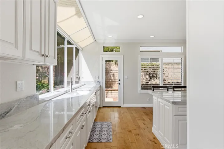 10565 Costello, Tustin, California 92782