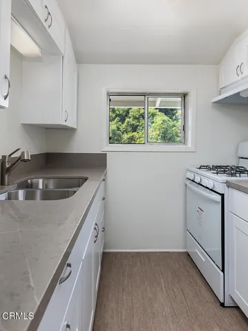 960 Atchison St 010-mls