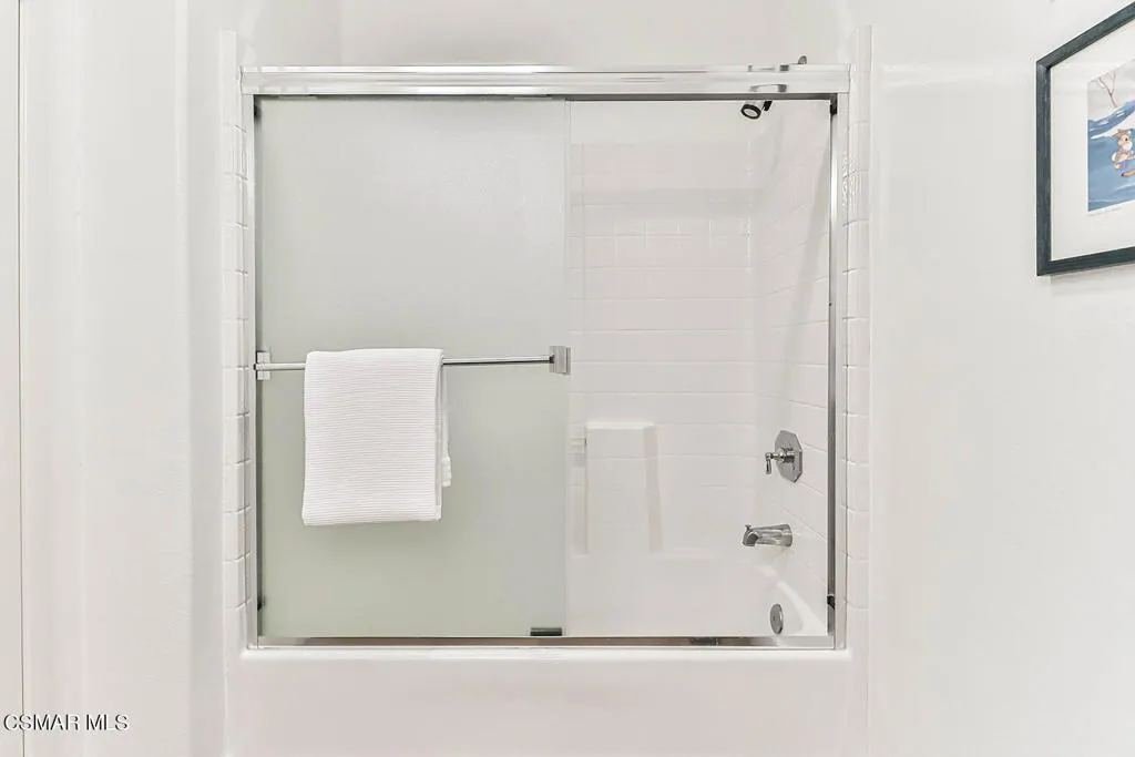 fGuest Bath3