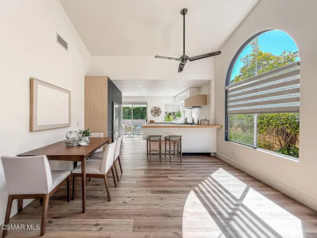 bLiving Dining and Kitchen4