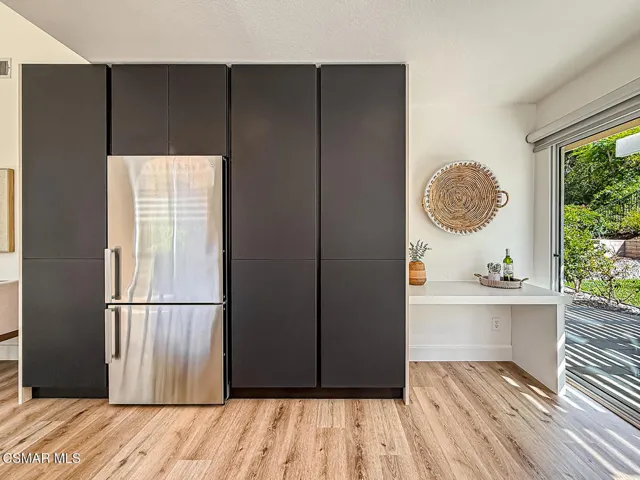 bLiving Dining and Kitchen10
