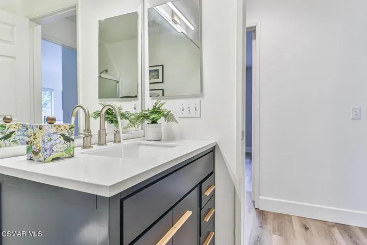 fGuest Bath2