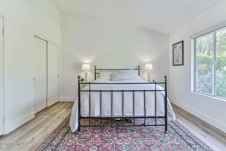 gMain Bedroom Suite2