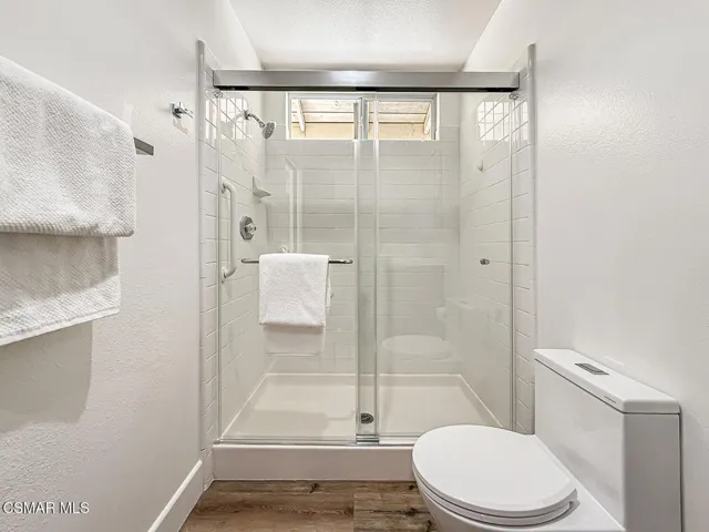 fPrimary Bedroom Suite6