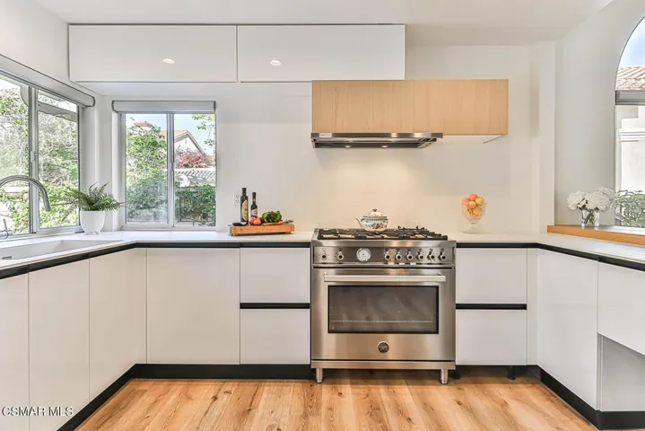 cKitchen and Dining5