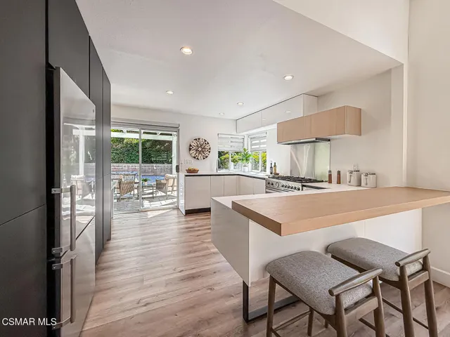bLiving Dining and Kitchen6