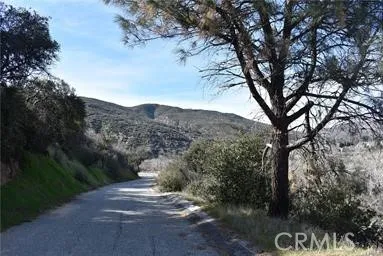 1 Vac/austin Way/sylvan Drive, Lake Hughes, California 93532 — photo 4