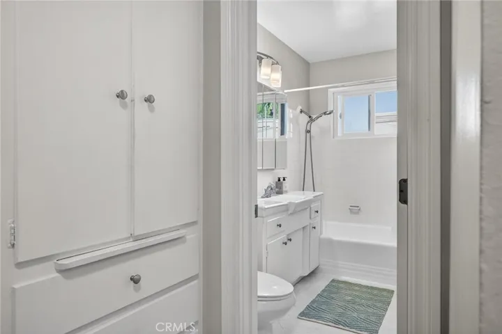 1057 E Appleton 10, Long Beach, California 90802