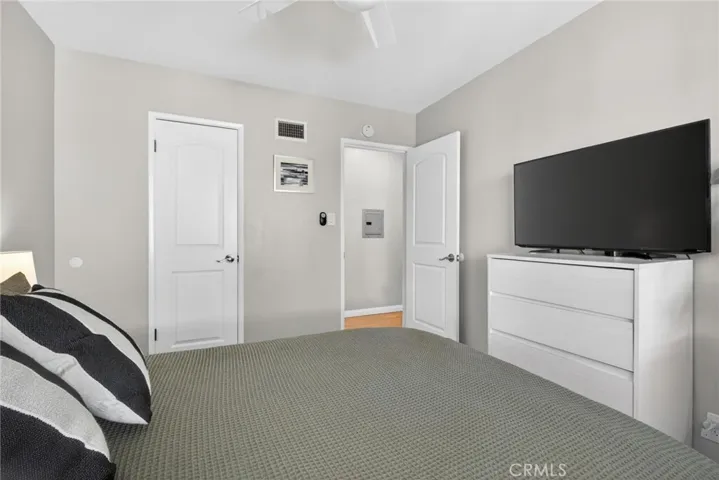 1057 E Appleton 10, Long Beach, California 90802