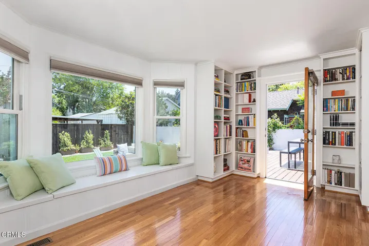 1032 Palm Ave 020-mls