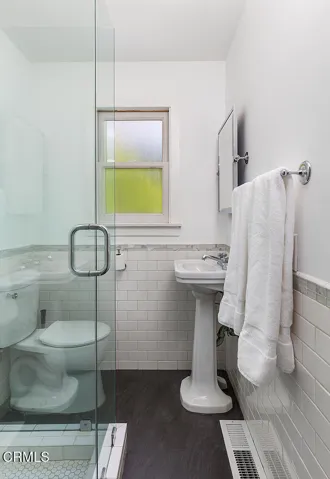 1032 Palm Ave 024-mls