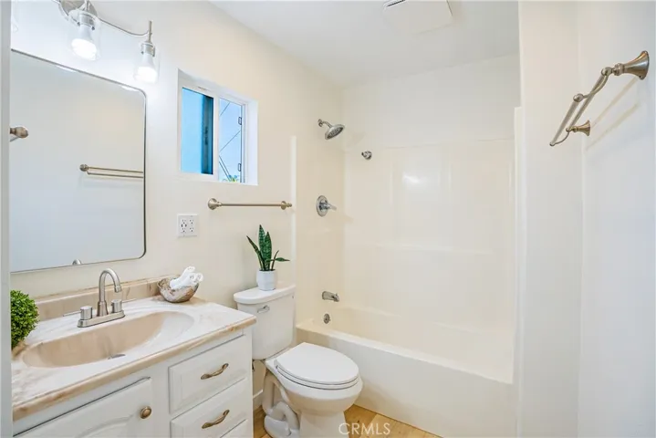 12519 Roseton, Norwalk, California 90650