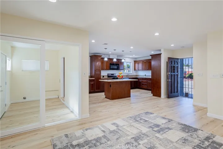 12519 Roseton, Norwalk, California 90650