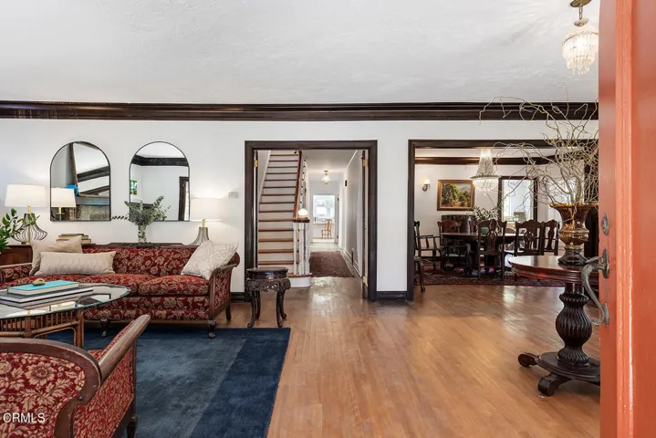 1045 New York Dr 010-mls