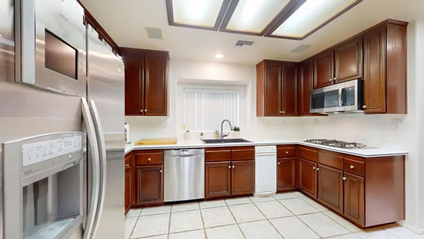 43850-Venice-Dr-La-Quinta-CA-92253-05212