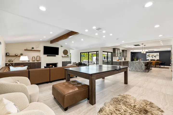 26. Game Room Ping Pong
