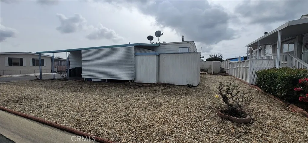 large lot - speak to management about fencing and anything else about the lot