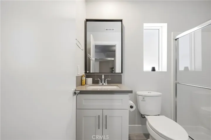 "In-law suite bathroom" 1st floor