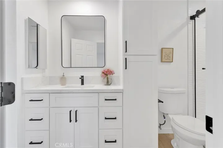 12810 Navajo, Apple Valley, California 92308