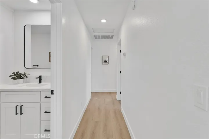 12810 Navajo, Apple Valley, California 92308
