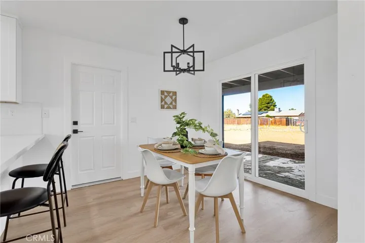 12810 Navajo, Apple Valley, California 92308