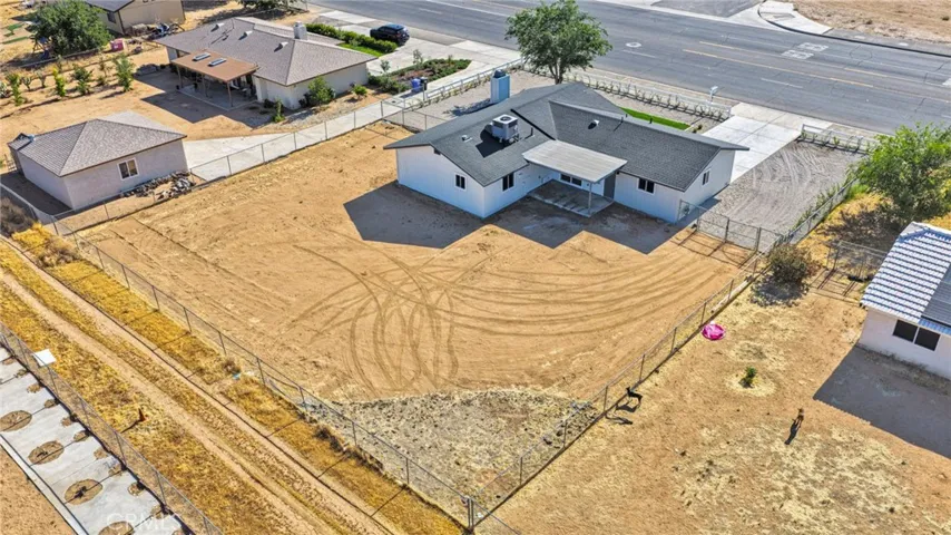 12810 Navajo, Apple Valley, California 92308